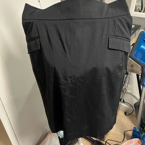 Bebe pencil skirt size 10. No stretch